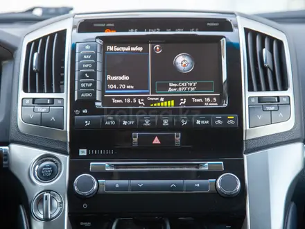 Toyota Land Cruiser Luxe 2014 года за 25 990 000 тг. в Алматы – фото 19