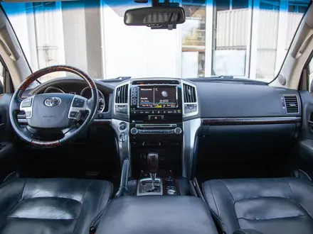 Toyota Land Cruiser Luxe 2014 года за 25 990 000 тг. в Алматы – фото 12