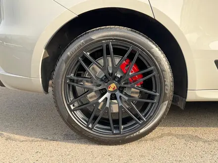 Porsche Macan 2024 года за 59 000 000 тг. в Алматы – фото 28