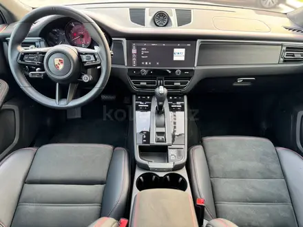 Porsche Macan 2024 года за 59 000 000 тг. в Алматы – фото 13