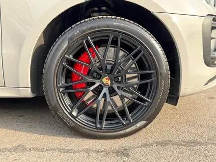 Porsche Macan 2024 года за 59 000 000 тг. в Алматы – фото 29
