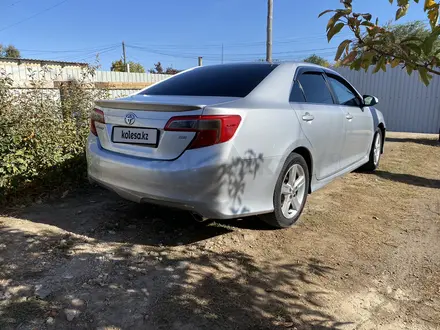 Toyota Camry 2012 года за 6 999 999 тг. в Уральск – фото 2