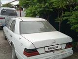 Mercedes-Benz E 200 1985 года за 600 000 тг. в Алматы – фото 2