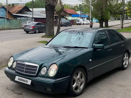 Mercedes-Benz E 320 1996 годаүшін3 250 000 тг. в Алматы
