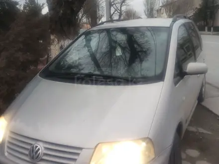 Volkswagen Sharan 2002 года за 2 850 000 тг. в Туркестан