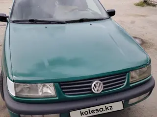 Volkswagen Passat, 1996