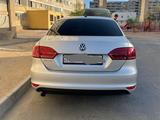 Volkswagen Jetta 2014 года за 5 200 000 тг. в Актау – фото 2