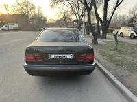 Mercedes-Benz E 280 1996 годаүшін2 750 000 тг. в Алматы