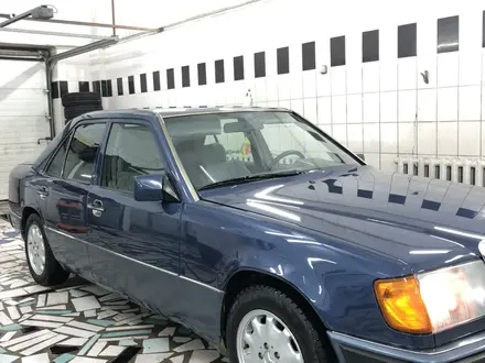 Mercedes-Benz E 230 1991 года за 2 000 000 тг. в Тараз – фото 5