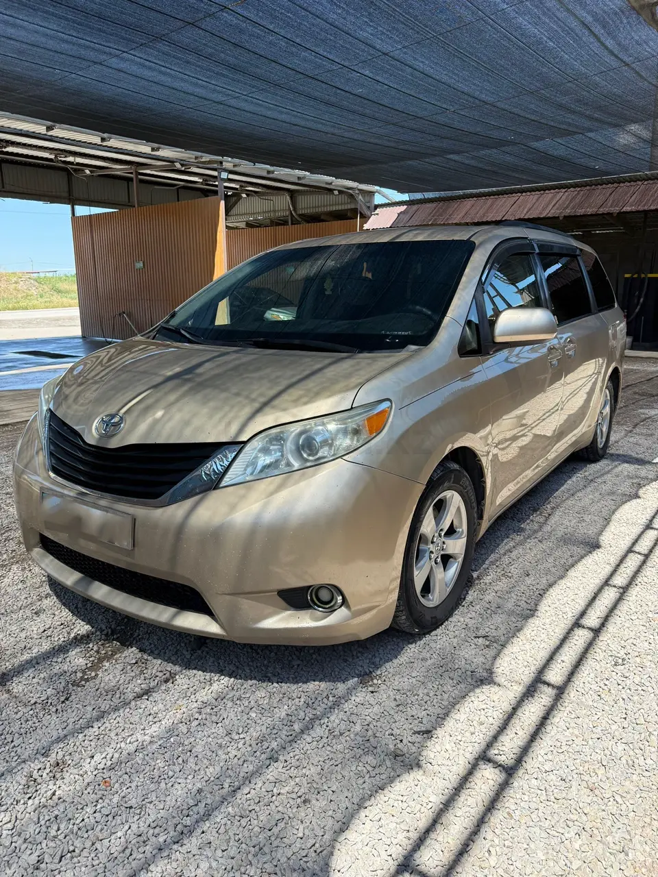 Toyota Sienna, 2010