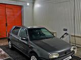 Volkswagen Golf 1994 года за 1 400 000 тг. в Актобе – фото 4