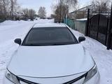 Toyota Camry 2021 года за 15 500 000 тг. в Павлодар – фото 2