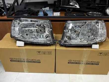 Фары на Land Cruiser 100 за 35 000 тг. в Кокшетау