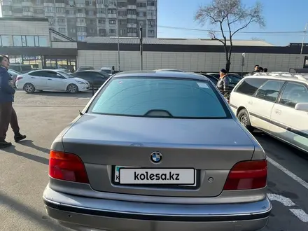 BMW 528 1997 года за 3 300 000 тг. в Алматы – фото 3