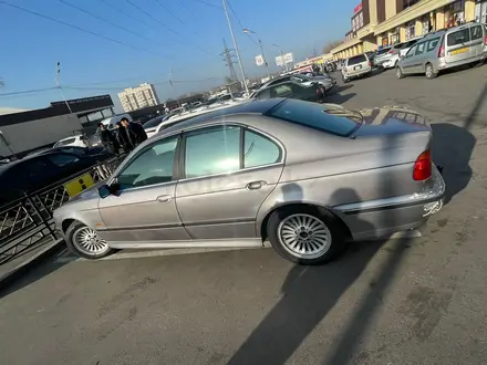 BMW 528 1997 года за 3 300 000 тг. в Алматы – фото 2