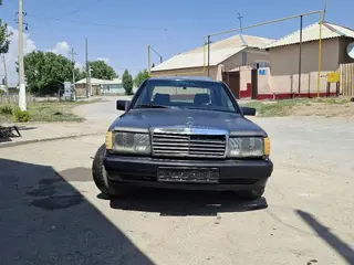 Mercedes-Benz 190, 1989