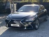 Lexus ES 250 2018 годаүшін17 390 000 тг. в Алматы – фото 2