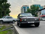 Mercedes-Benz E 200 1982 годаүшін3 500 000 тг. в Алматы – фото 2