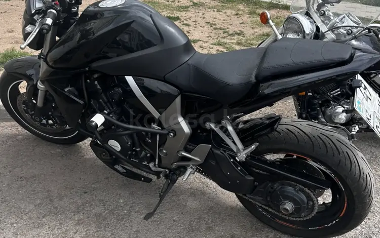 Honda  CB 1000R 2010 года за 3 500 000 тг. в Астана