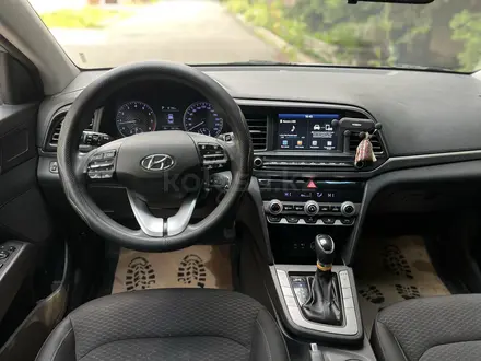 Hyundai Elantra 2019 года за 7 400 000 тг. в Алматы – фото 11