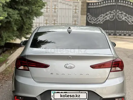 Hyundai Elantra 2019 года за 7 400 000 тг. в Алматы – фото 6