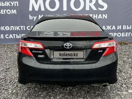 Toyota Camry 2013 года за 8 500 000 тг. в Актобе – фото 6