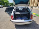 Skoda Fabia 2002 года за 2 700 000 тг. в Шымкент – фото 2
