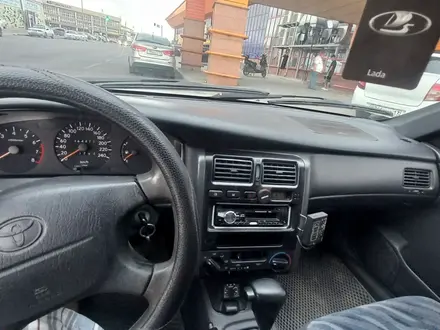 Toyota Carina E 1997 года за 3 000 000 тг. в Шымкент – фото 3