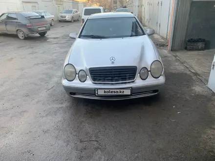 Mercedes-Benz CLK 200 1998 года за 3 000 000 тг. в Павлодар