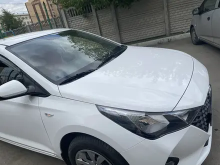 Hyundai Accent 2021 года за 7 800 000 тг. в Астана – фото 2