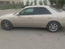 Toyota Camry, 2001