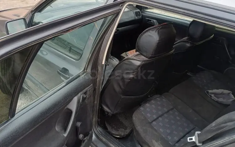 Volkswagen Golf 1995 года за 880 000 тг. в Шымкент