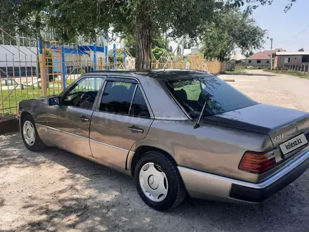 Mercedes-Benz E 230 1993 года за 1 200 000 тг. в Тараз