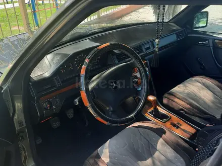 Mercedes-Benz E 230 1993 года за 1 200 000 тг. в Тараз – фото 5