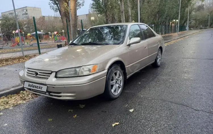 Toyota Camry 1999 года за 3 300 000 тг. в Павлодар