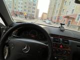 Mercedes-Benz E 240 1999 года за 5 000 000 тг. в Актау – фото 3