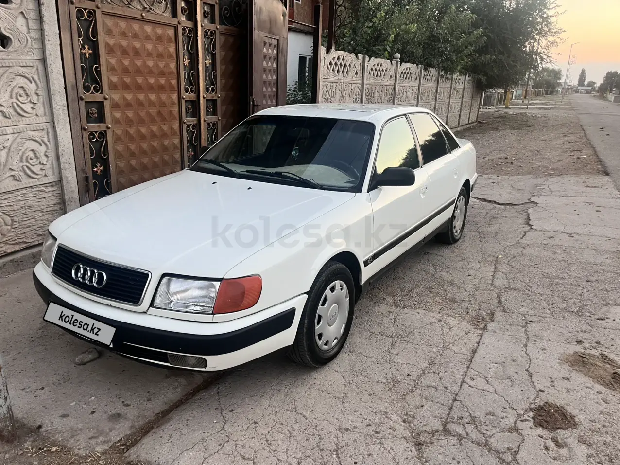 Audi 100, 1993