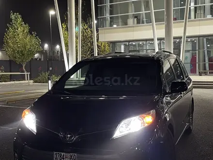 Toyota Sienna 2018 года за 13 000 000 тг. в Кызылорда – фото 27
