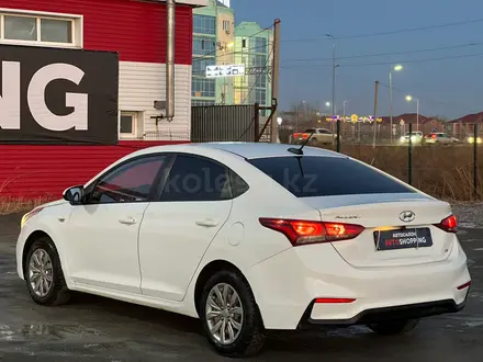 Hyundai Accent 2017 года за 6 900 000 тг. в Актобе – фото 3