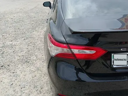 Toyota Camry 2018 года за 11 600 000 тг. в Тараз – фото 4