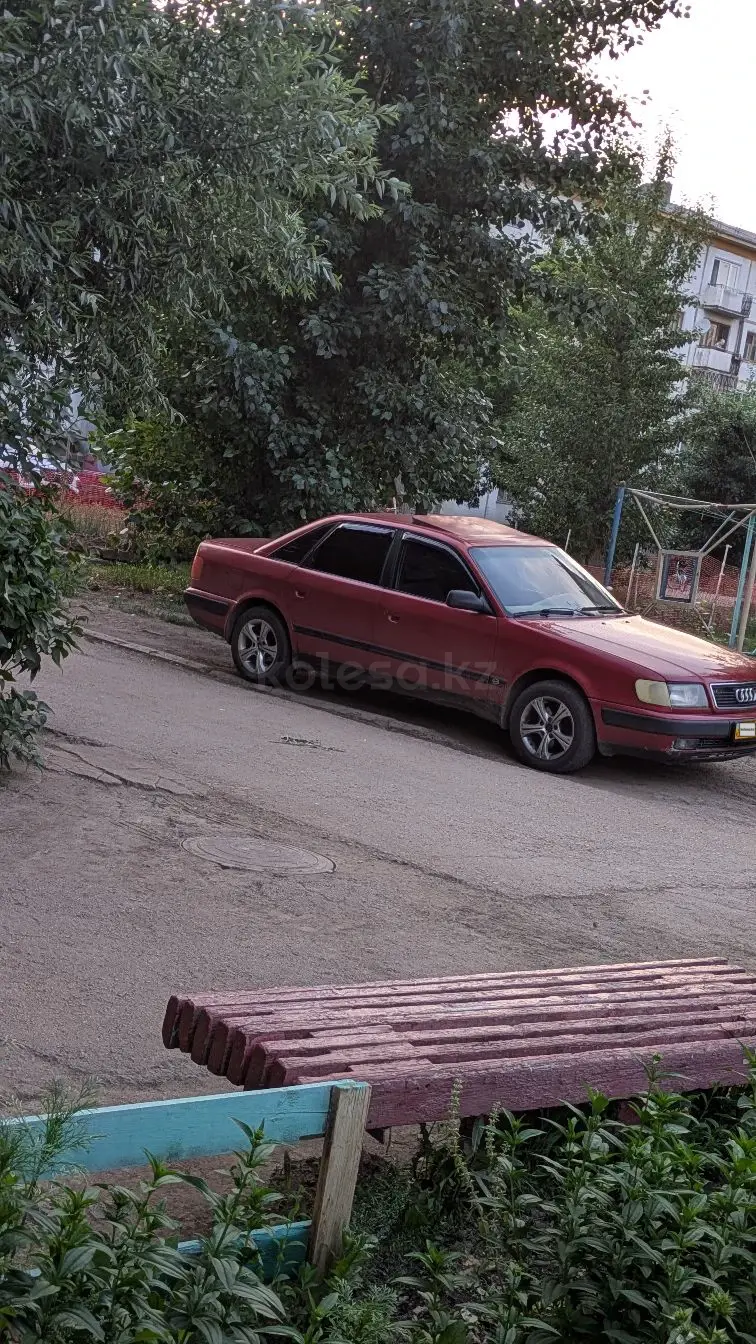 Audi 100, 1992