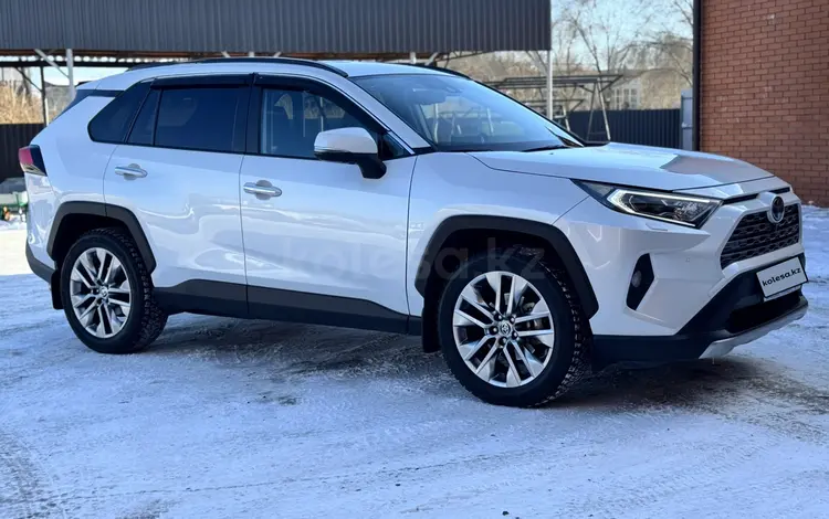 Toyota RAV4 2020 года за 17 400 000 тг. в Усть-Каменогорск