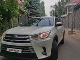 Toyota Highlander 2019 года за 20 100 000 тг. в Алматы