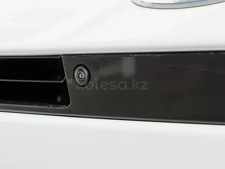 Toyota Camry Luxe 2026 года за 23 190 000 тг. в Уральск – фото 5