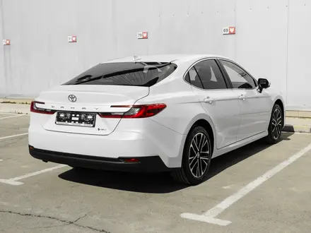 Toyota Camry Luxe 2026 года за 23 190 000 тг. в Уральск – фото 42