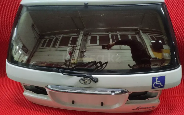 Крышка багажника багажник Ипсум за 16 999 тг. в Алматы