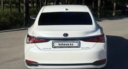 Lexus ES 250 2020 года за 18 500 000 тг. в Алматы – фото 4