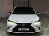 Lexus ES 250 2022 года за 25 500 000 тг. в Астана