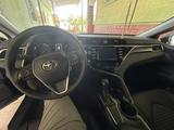 Toyota Camry 2018 годаүшін10 500 000 тг. в Шымкент – фото 4