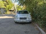 Mercedes-Benz E 230 1997 года за 2 150 000 тг. в Алматы – фото 2